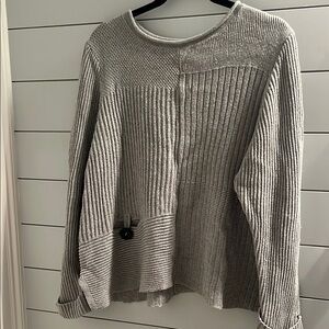 Habitat Gray Crew Neck Sweater with Ribbed Knit